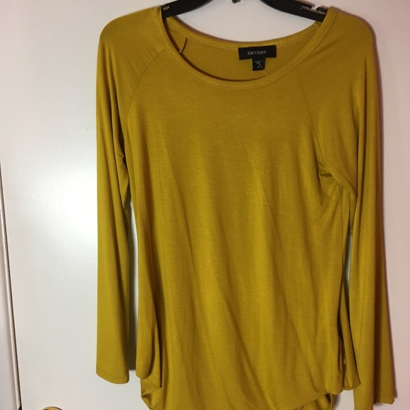 Karen Kane Tops - Karen Kane ladies golden yellow side split blouse